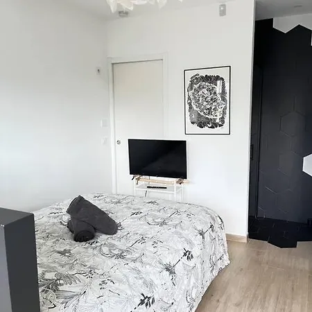 Amorepp Design Pres Stade Allianz Riviera